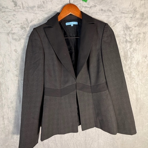 ANTONIO MELANI Jackets & Blazers - Antonio Melani Black Check tailored Blazer Women’s Size 0 business classic